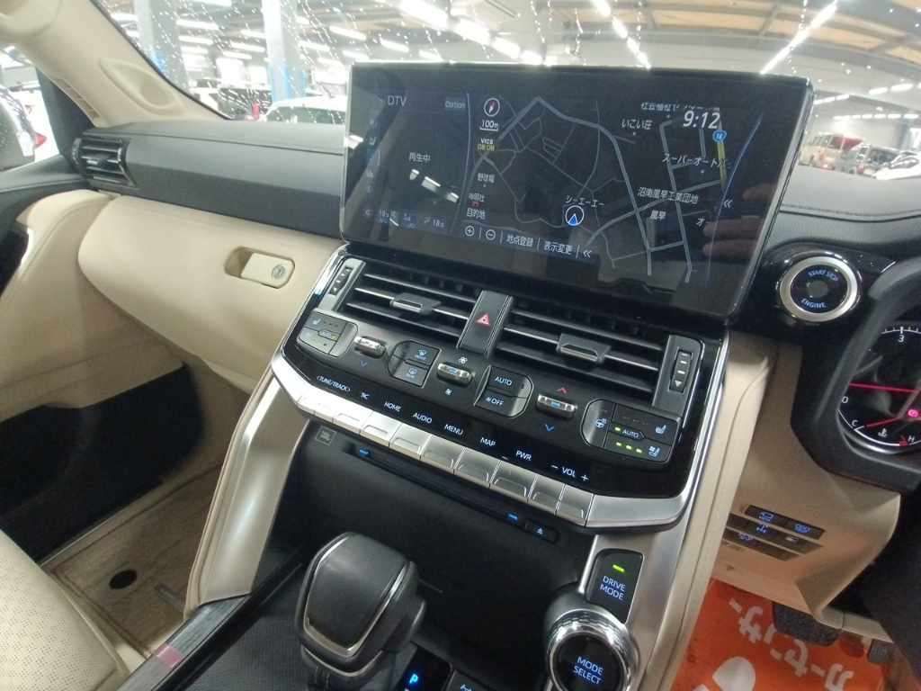 2024 Toyota Land Cruiser ZX 4WD auction photo 11