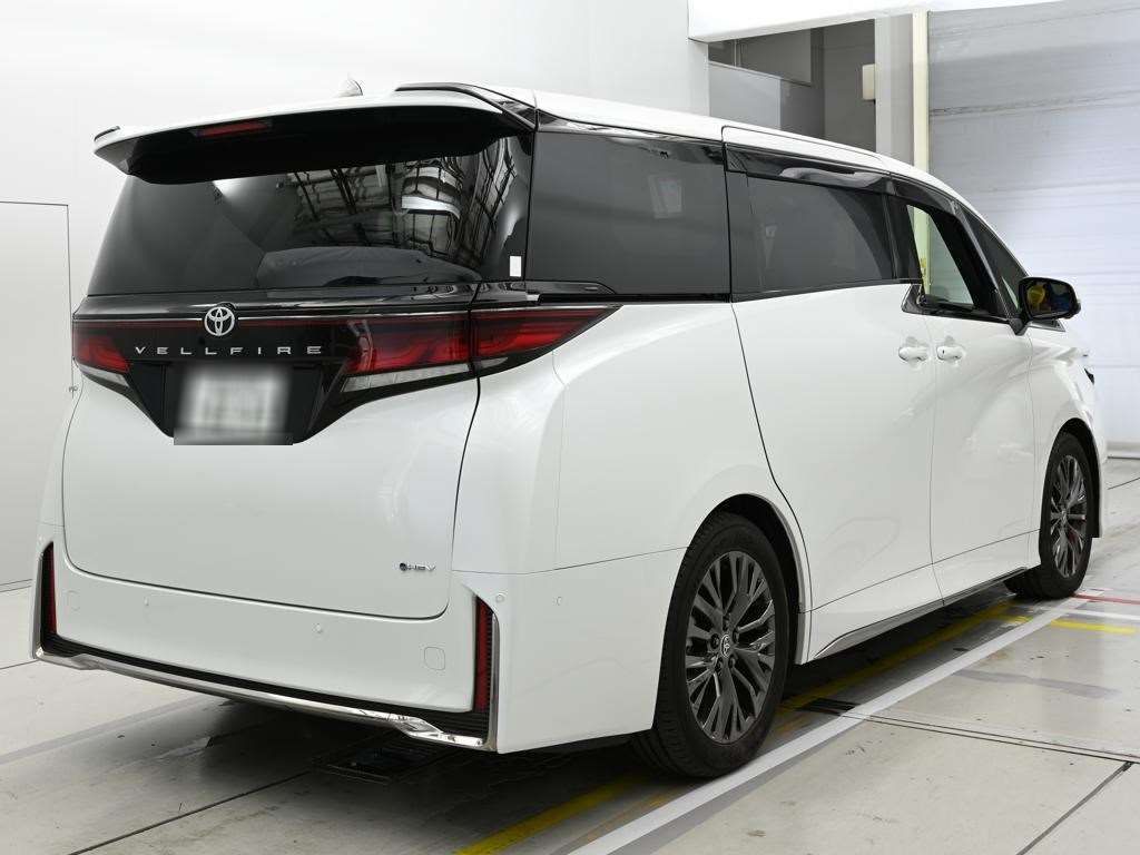 2025 Toyota Vellfire Z Premier auction photo 2