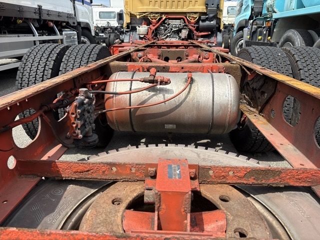 2012 Isuzu Forward chassis auction photo 13