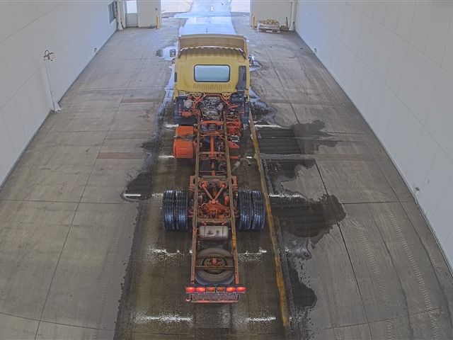 2012 Isuzu Forward chassis auction photo 3