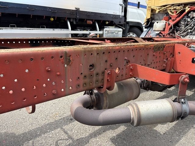 2012 Isuzu Forward chassis auction photo 15