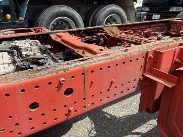 2012 Isuzu Forward chassis auction photo 10