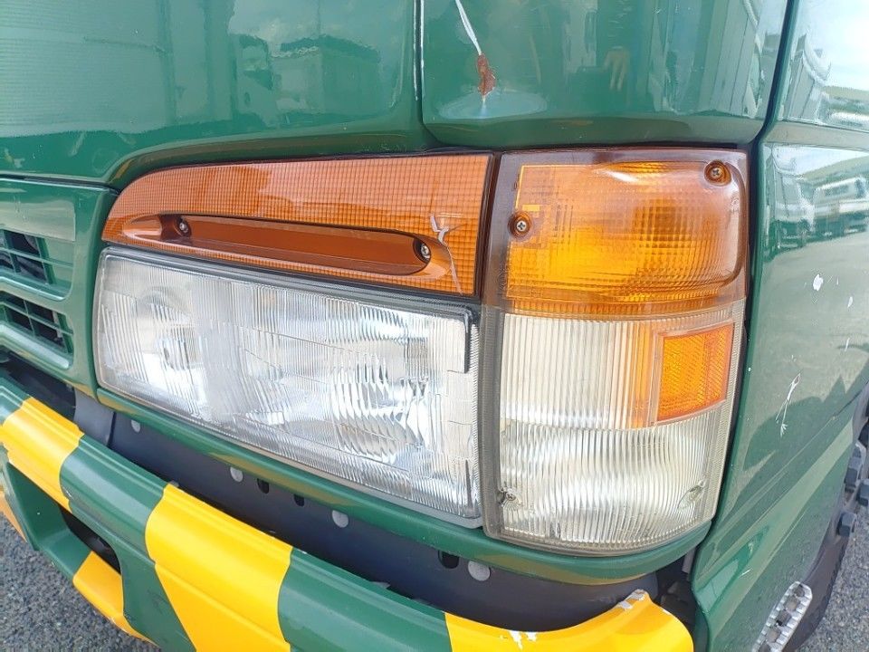 1996 Isuzu Elf auction photo 21