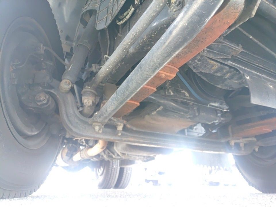 1996 Isuzu Elf auction photo 17