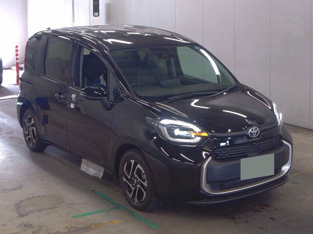 2026 Toyota Sienta ハイブリッドZ Japan auction vehicle