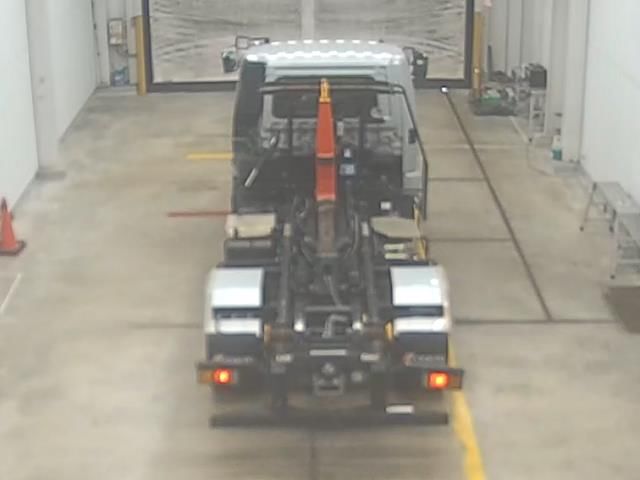 2020 Mitsubishi Fuso Fighter Container-only vehicle auction photo 3