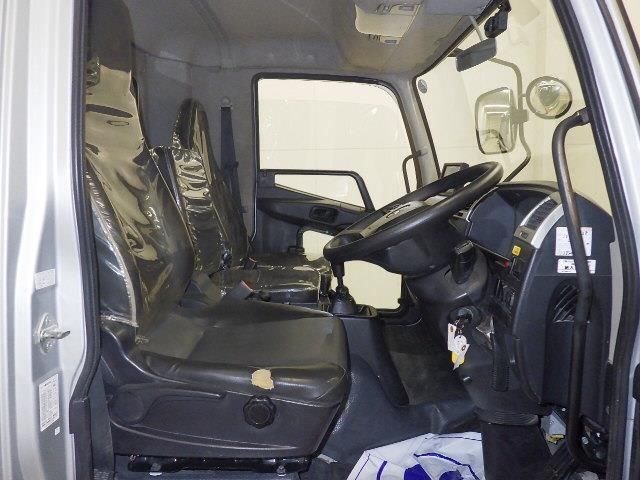 2020 Mitsubishi Fuso Fighter Container-only vehicle auction photo 5