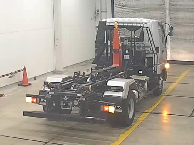 2020 Mitsubishi Fuso Fighter Container-only vehicle auction photo 2