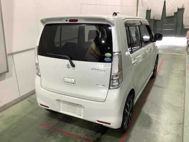 2013 Suzuki ワゴンR スティングレー 4WD T auction photo 2