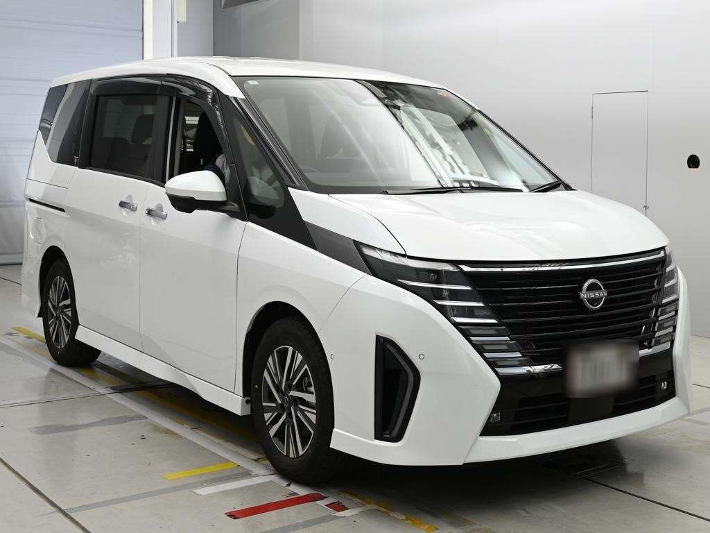 2023 Nissan Serena e-パワー ルキシオン auction photo 5