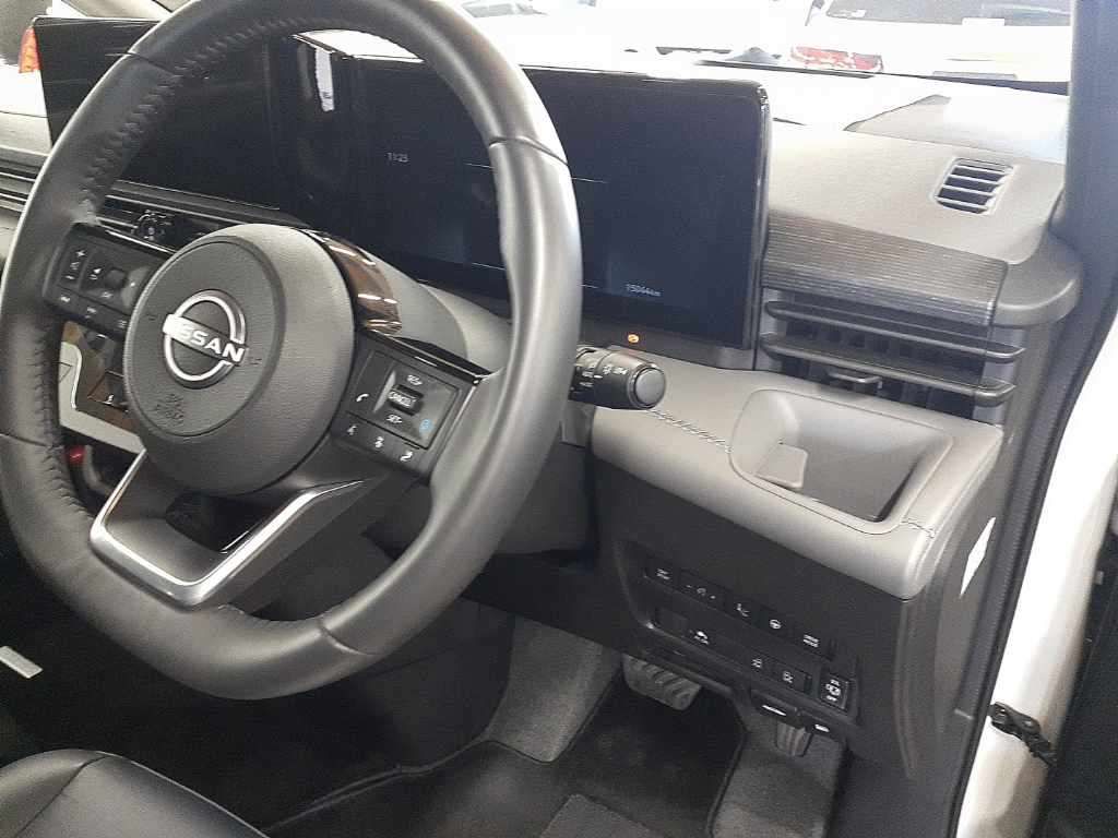 2023 Nissan Serena e-パワー ルキシオン auction photo 9