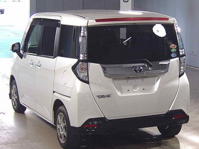 2020 Toyota Tank カスタムG auction photo 2