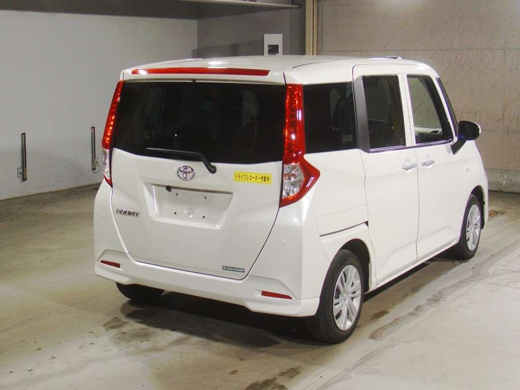 2021 Toyota Roomy X auction photo 2