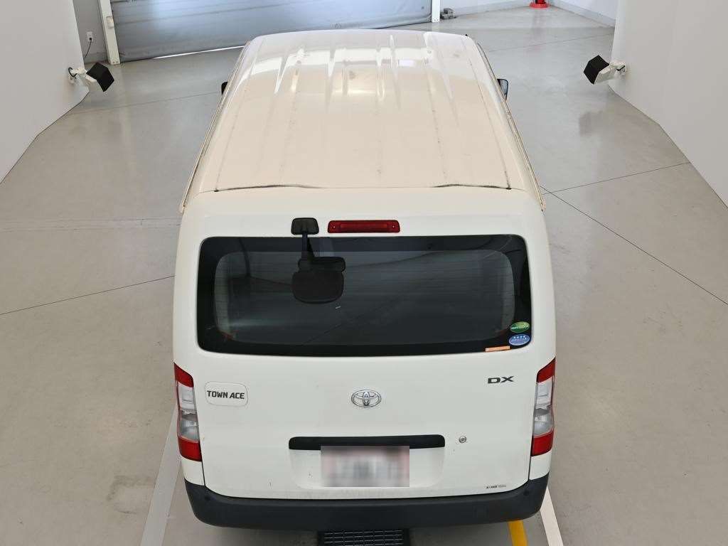 2021 Toyota TownAce Van DX auction photo 8