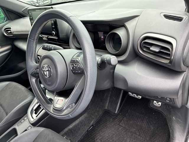 2023 Toyota Yaris Cross GRスポーツ auction photo 3