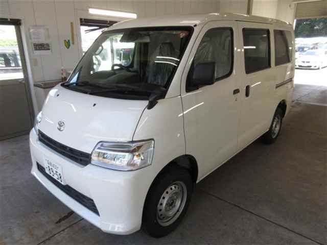 2025 Toyota タウンエース バン 4WD GL auction photo 8