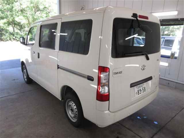 2025 Toyota タウンエース バン 4WD GL auction photo 2