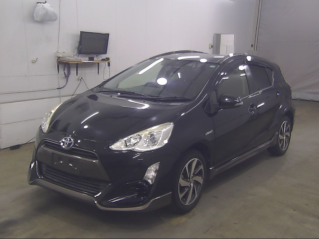 2015 Toyota Aqua Xアーバン auction photo 4