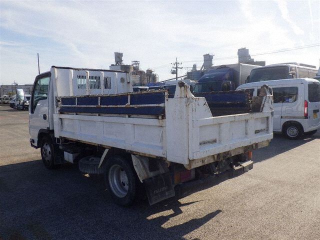 2010 Isuzu Elf dump auction photo 2