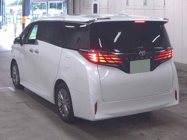 2025 Toyota Alphard Z auction photo 2