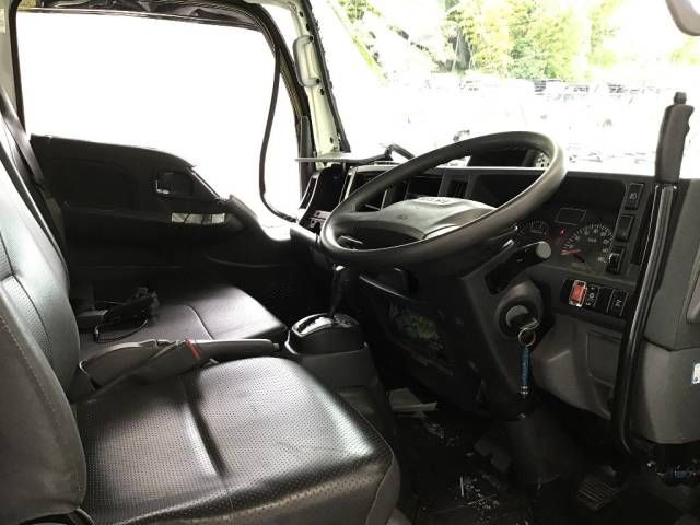 2019 Isuzu Elf dump auction photo 5