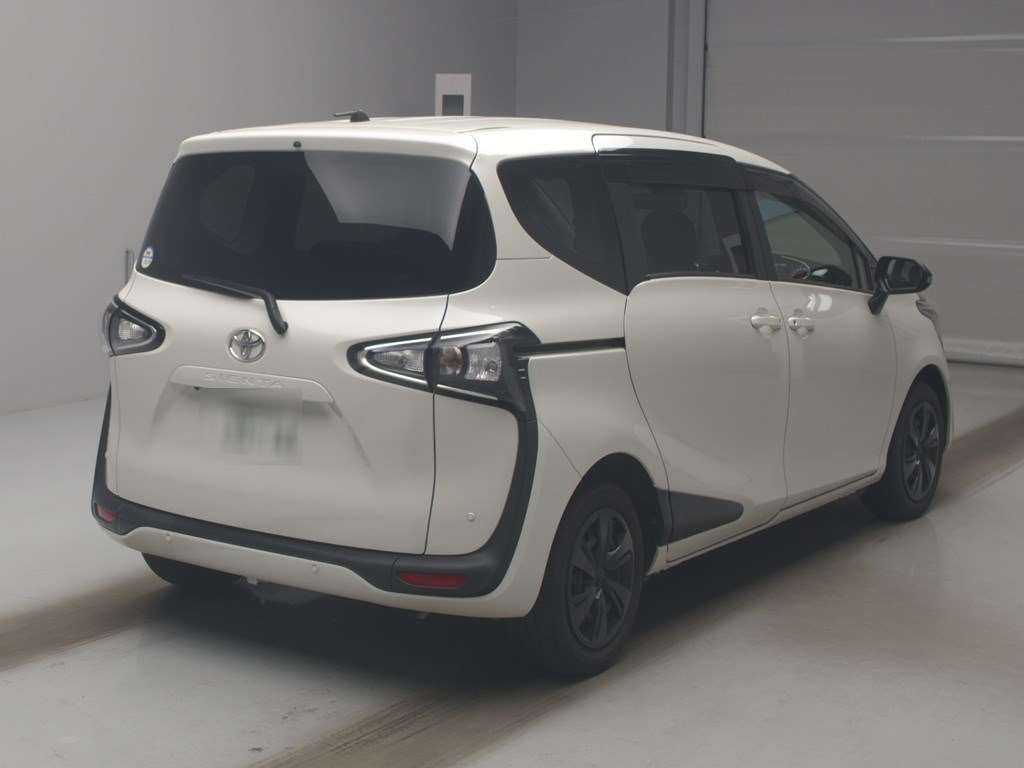 2021 Toyota Sienta Fanbase G Safety ED2 auction photo 2