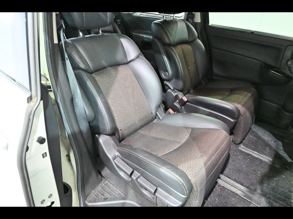 2010 Nissan Elgrand 250ハイウェイスター 7人 auction photo 7