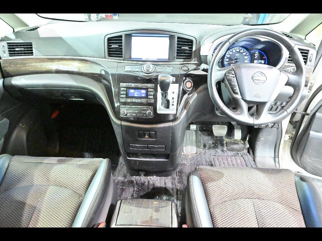 2010 Nissan Elgrand 250ハイウェイスター 7人 auction photo 3