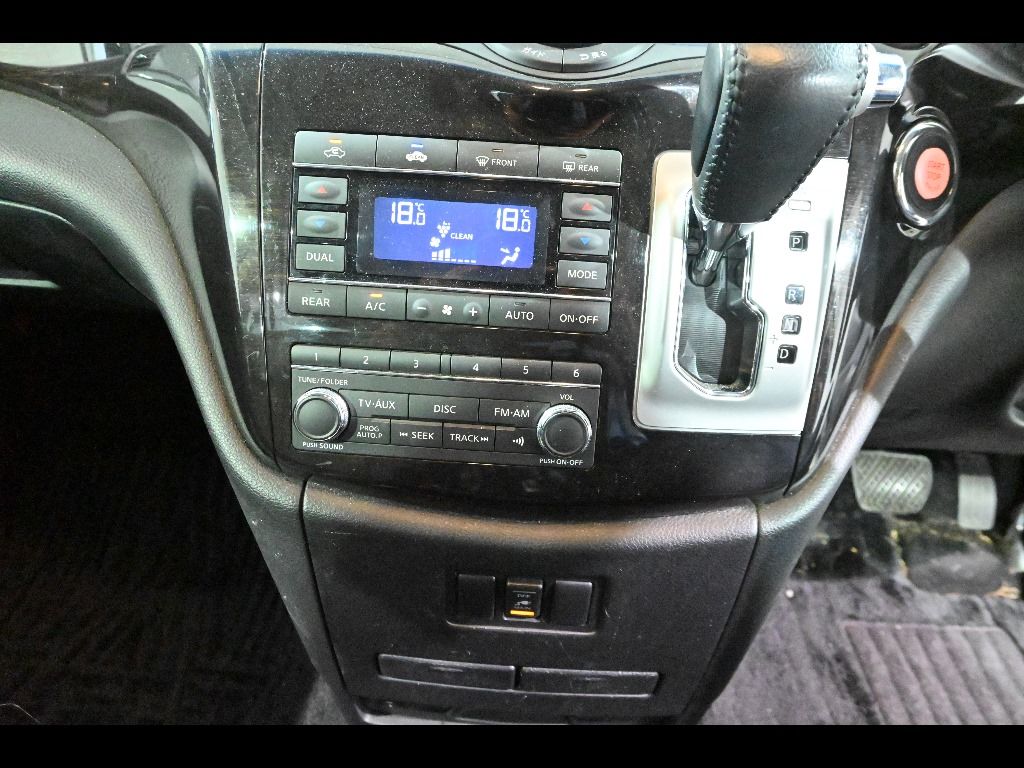 2010 Nissan Elgrand 250ハイウェイスター 7人 auction photo 11