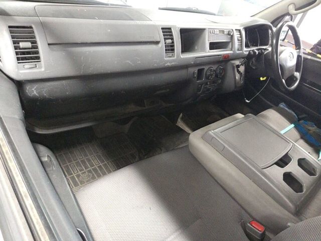 2007 Toyota Hiace S Long DX 4WD auction photo 6