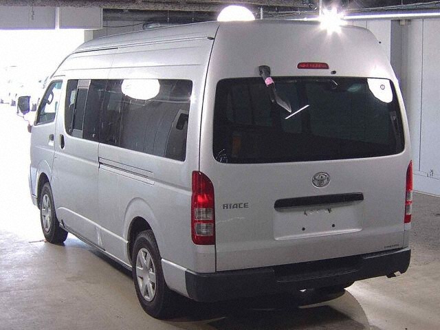 2007 Toyota Hiace S Long DX 4WD auction photo 2