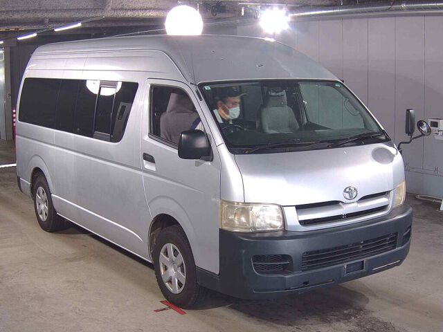 2007 Toyota Hiace S Long DX 4WD Japan auction vehicle