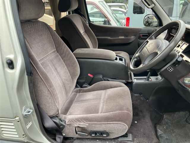 1997 Toyota Hiace スーパーカスタムリミテッド auction photo 7