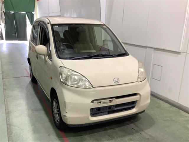Japan Auction Vehicles 4 2007 Honda ライフ 4WD C auction photo