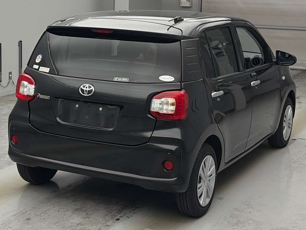 2023 Toyota Passo X auction photo 2
