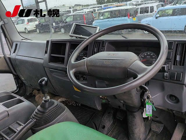 2007 Isuzu Forward アナホリケンチュウシャ auction photo 3