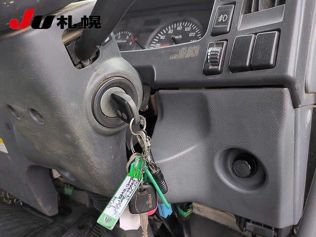 2007 Isuzu Forward アナホリケンチュウシャ auction photo 4