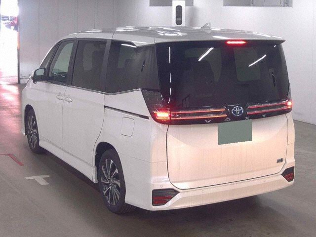 2025 Toyota Voxy Hybrid S-Z auction photo 2