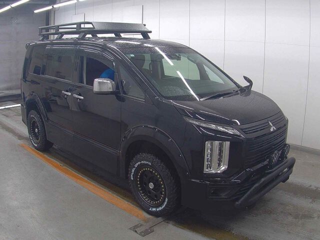 2019 Mitsubishi Delica D:5 G Power Package 4WD Japan auction vehicle