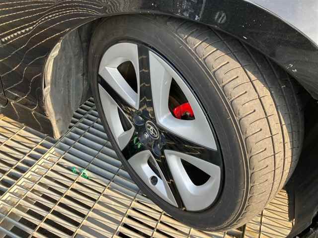 2019 Toyota Prius S auction photo 9