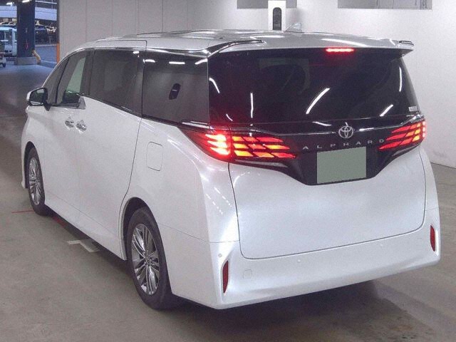 2025 Toyota Alphard Z auction photo 2