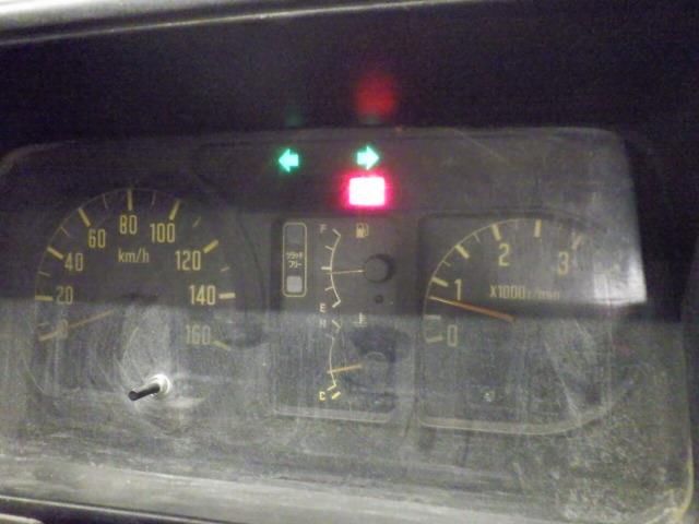 2001 Isuzu Elf dump auction photo 7