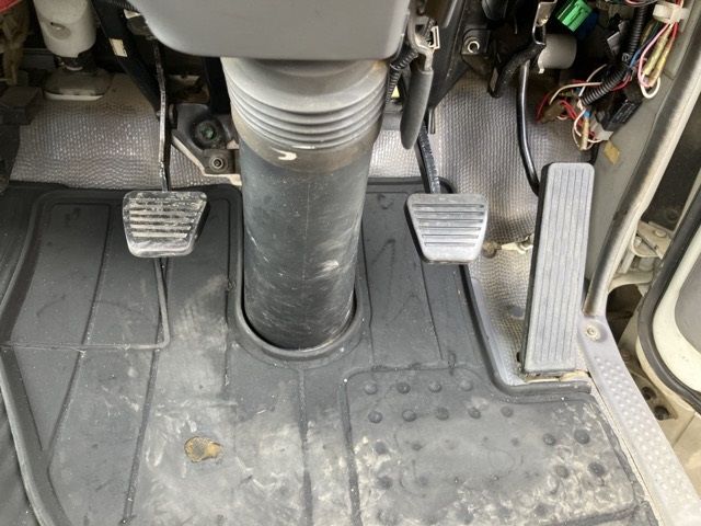 2006 Isuzu Elf ヒラ.クレーン3ダン auction photo 4
