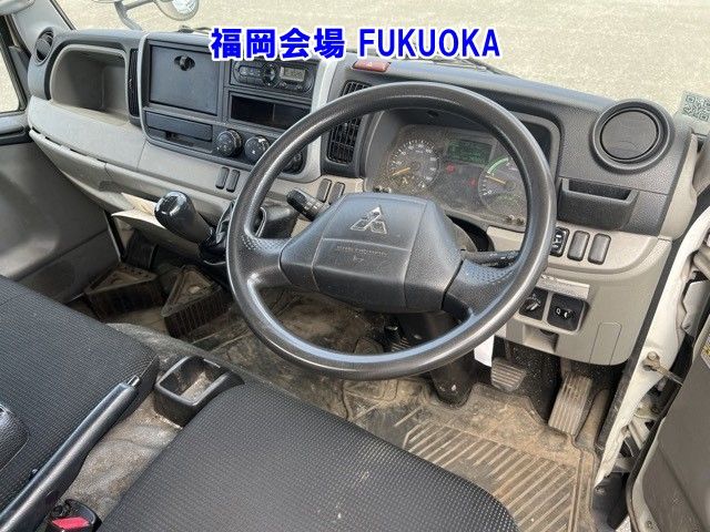 2017 Mitsubishi Fuso Canter Hira auction photo 3