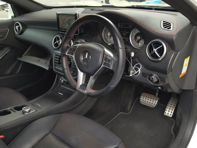 2013 Mercedes-Benz A-Class A180スポーツ auction photo 3