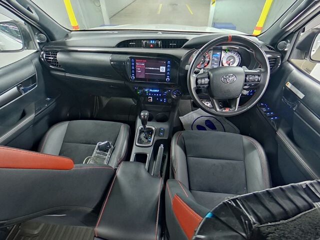 2023 Toyota Hilux Z GRスポーツ 4WD auction photo 3