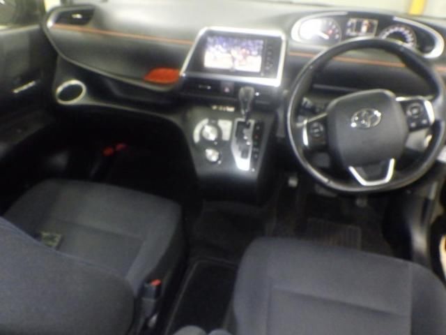 2015 Toyota Sienta G auction photo 3