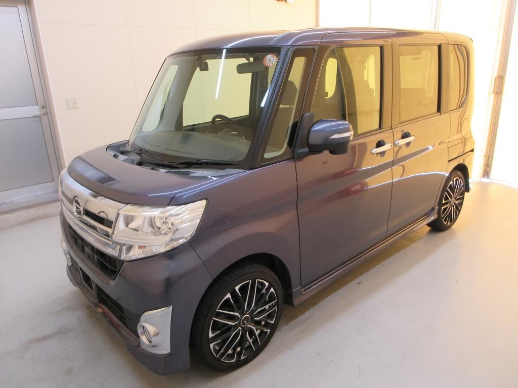 2015 Daihatsu Tanto Custom RS auction photo 4