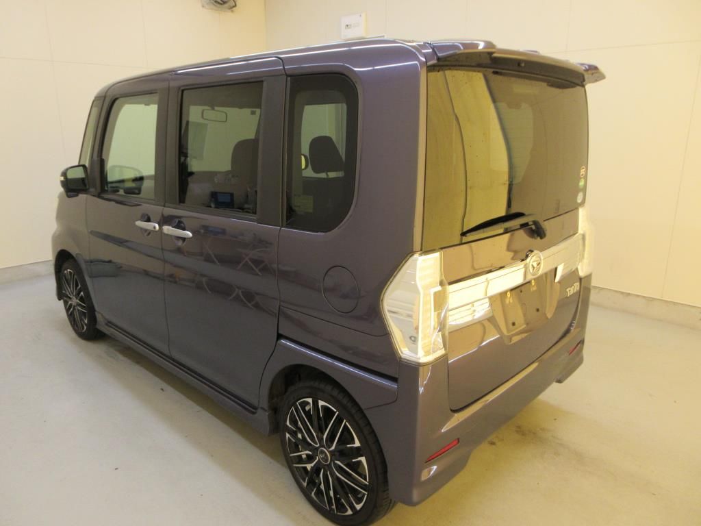 2015 Daihatsu Tanto Custom RS auction photo 5