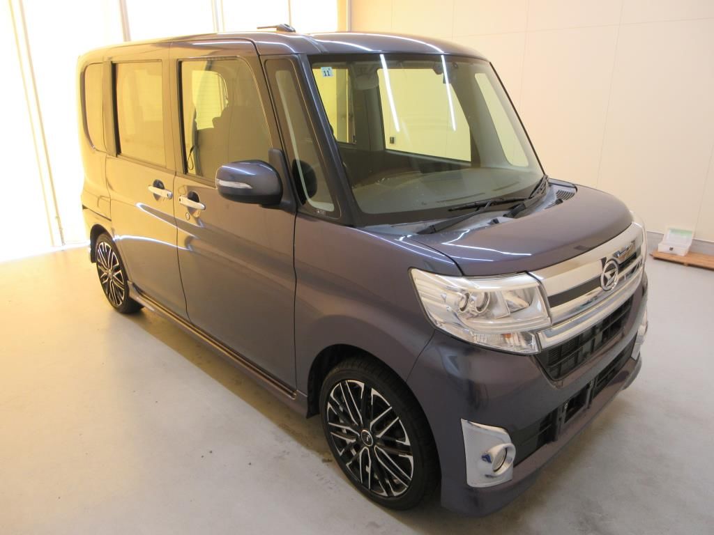 Japan Auction Vehicles 10 2015 Daihatsu Tanto Custom RS auction photo